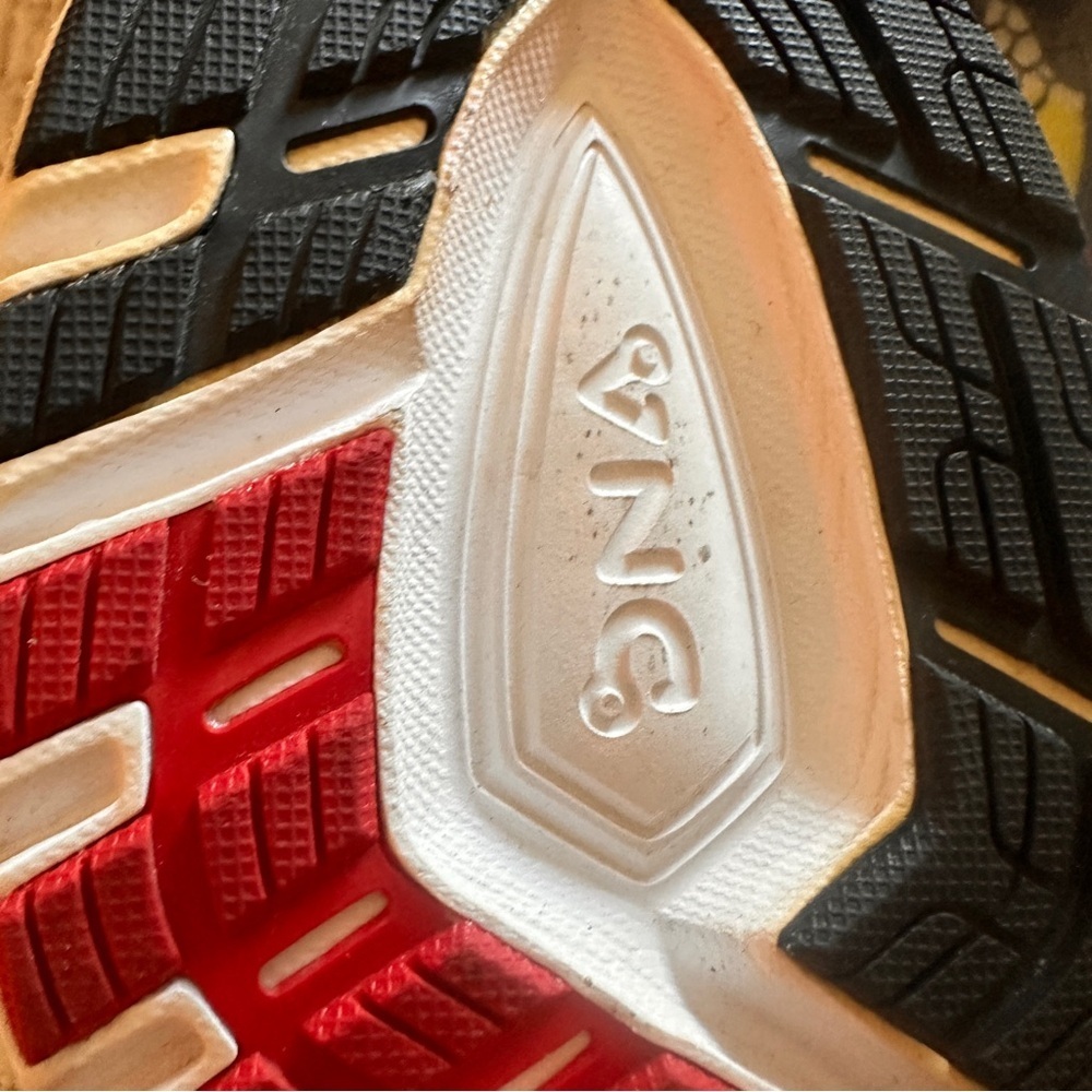 Brooks Tokyo Koi Men’s Red and Black Athletic Running Shoes size 12.5 Colorful - Picture 7 of 10